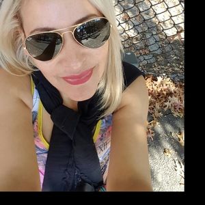 Meet your Posher, Maria